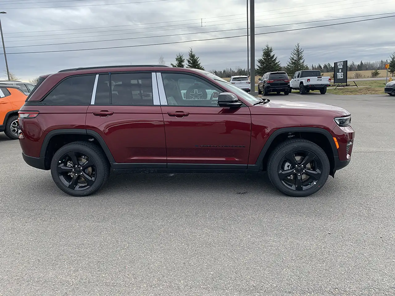 Jeep Grand Cherokee снимка Jeep Grand Cherokee