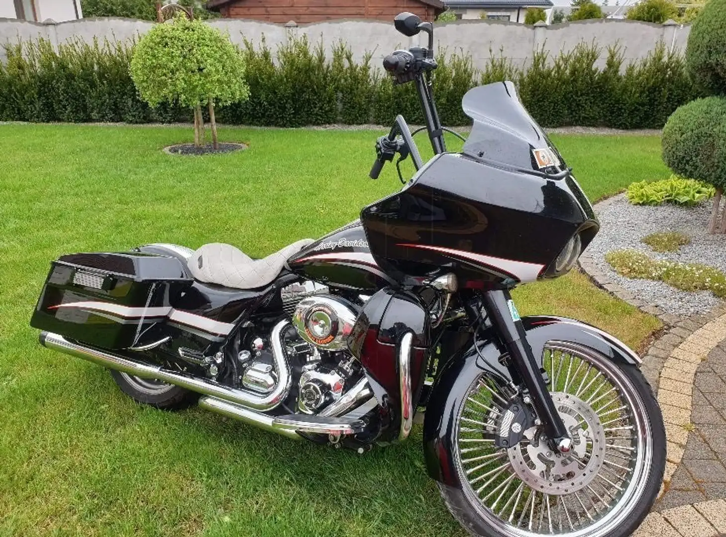 Harley-Davidson Road Glide Noir - 1