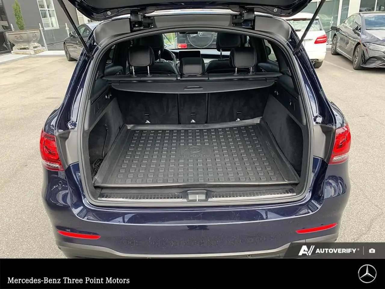 Mercedes-Benz GLC снимка Mercedes-Benz GLC