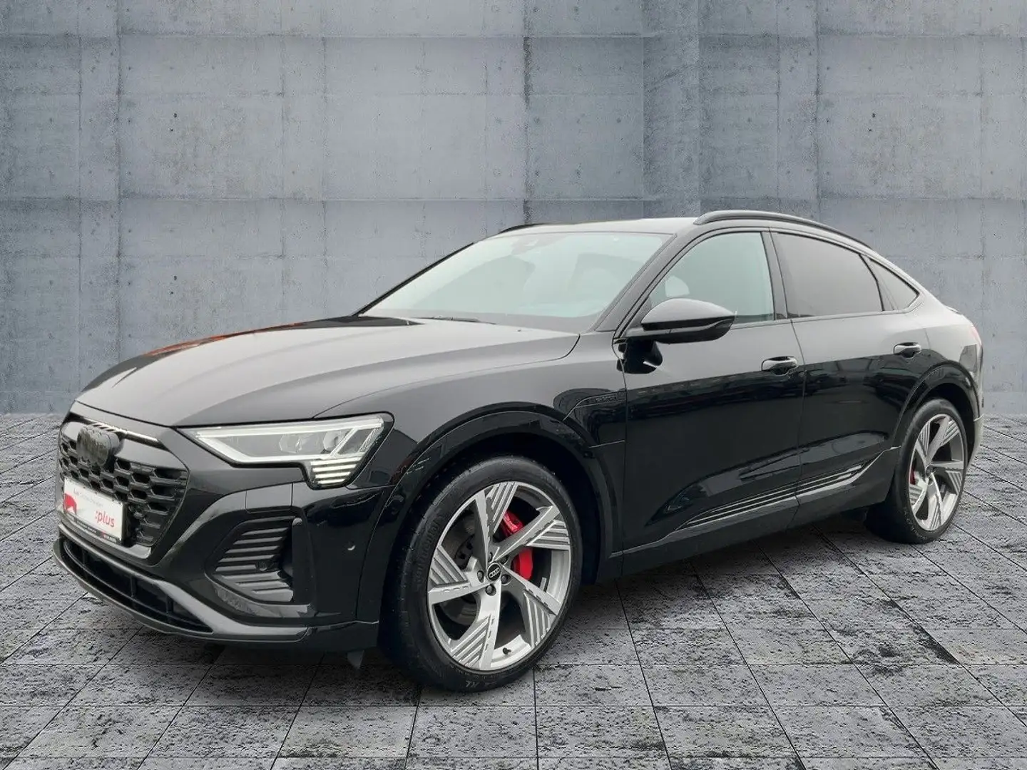 Audi Q8 e-tron 55 S-LINE MATRIX+AIR+HuD+B&O Schwarz - 2