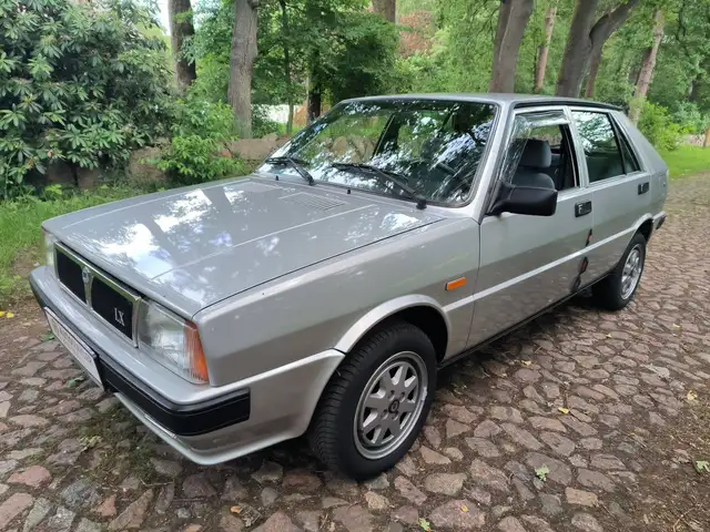 Lancia Delta orig. Werkszustand - nur 2 Vorbesitzer - nur 90tkm