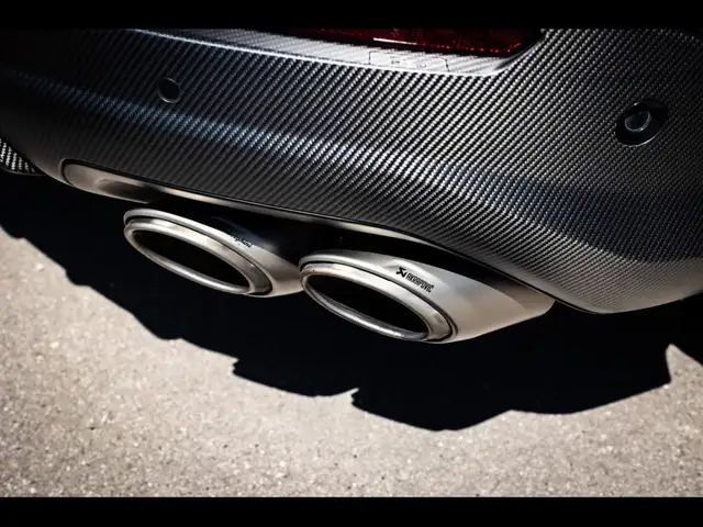 Lamborghini Urus view 11