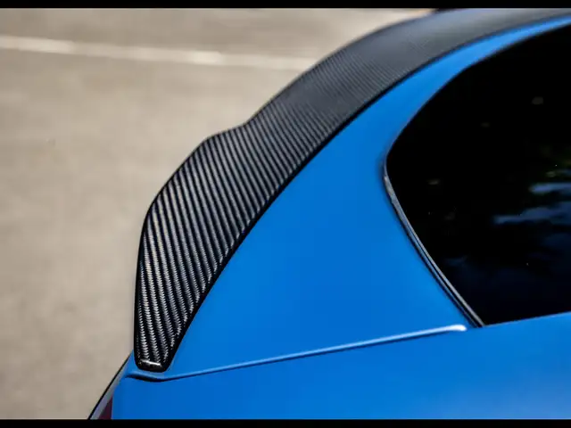 Lamborghini Urus view 9