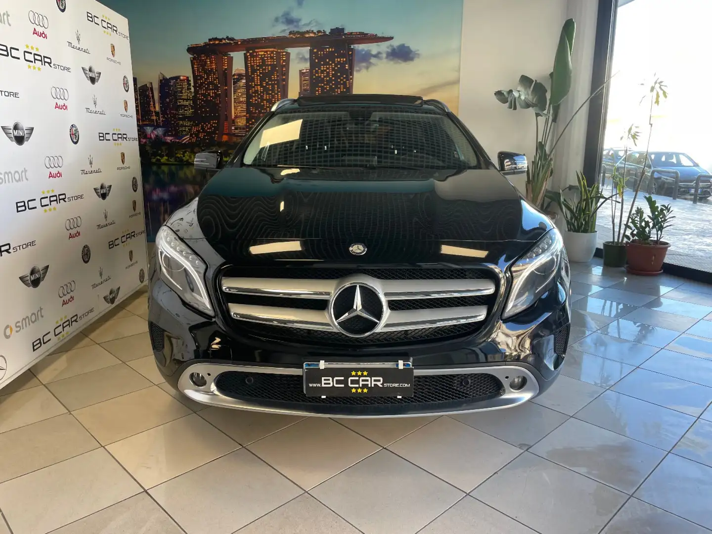 Mercedes-Benz GLA 200 d Aut. Sport *TETTO*PELLE*CAMERA Noir - 2