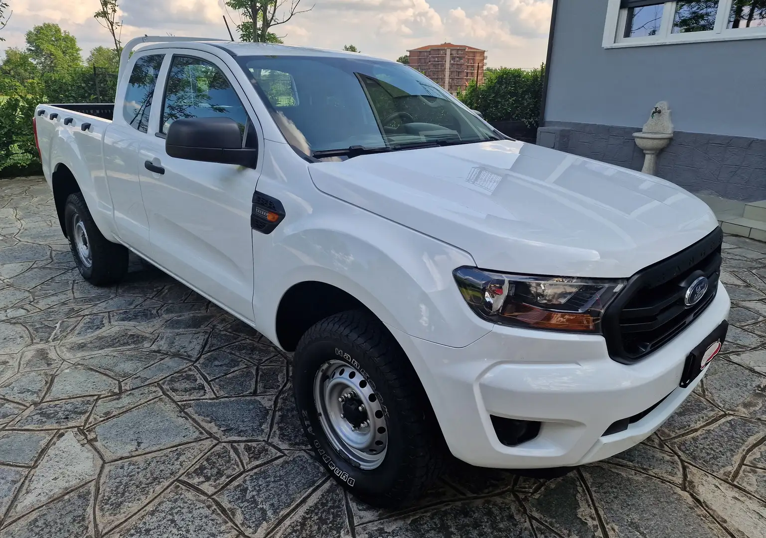 Ford Ranger 2.0 tdci super cab 4WD XL 170cv GANCIO TRAINO White - 2