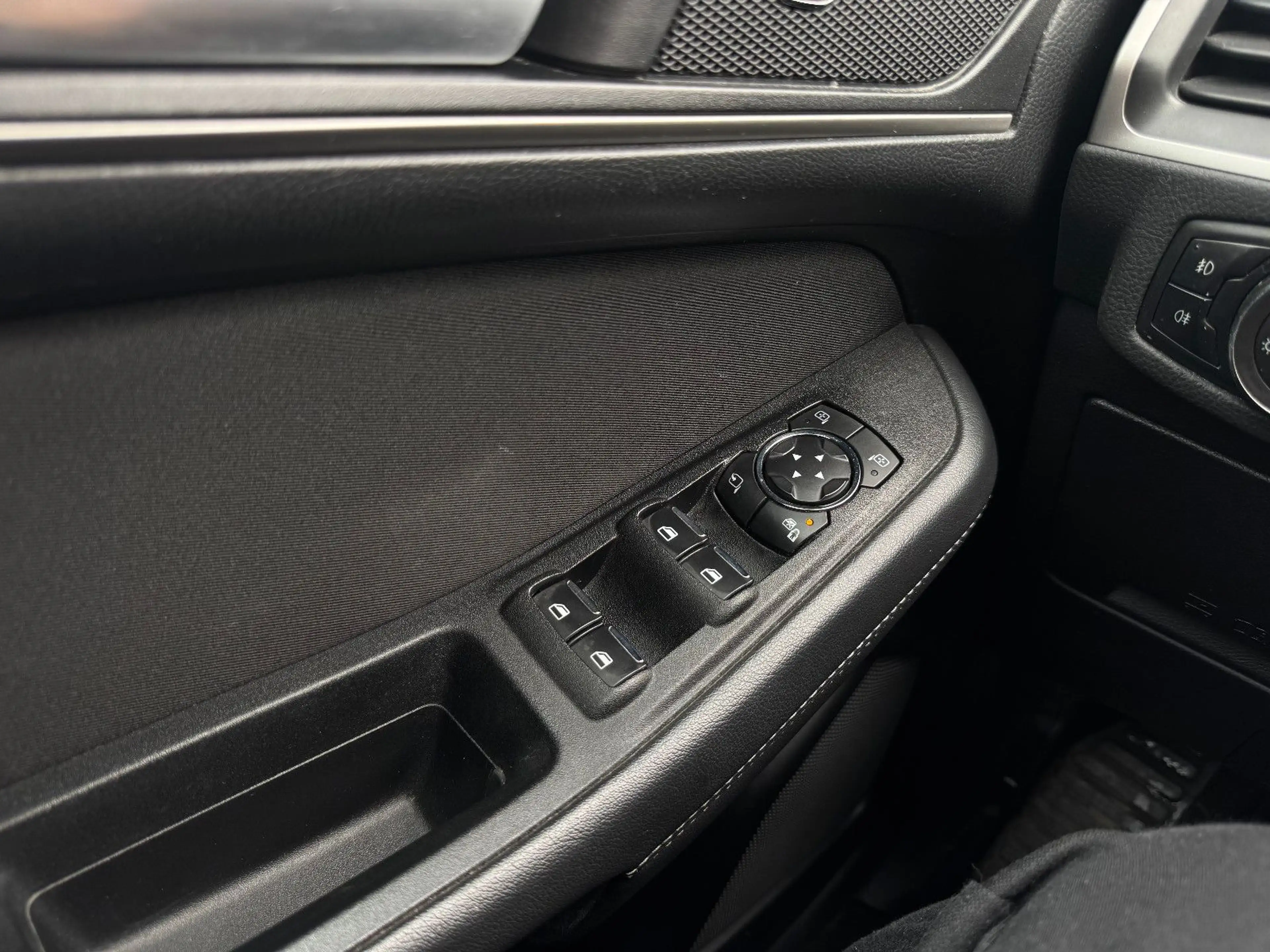 Ford S-Max S-MAX Trend 2.0 TDCI Xenon Navi 7-Sitze AHK — photo 14