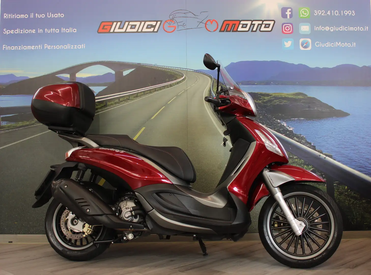 Piaggio Beverly 300 ABS - 2017 - km 24939 Roşu - 1