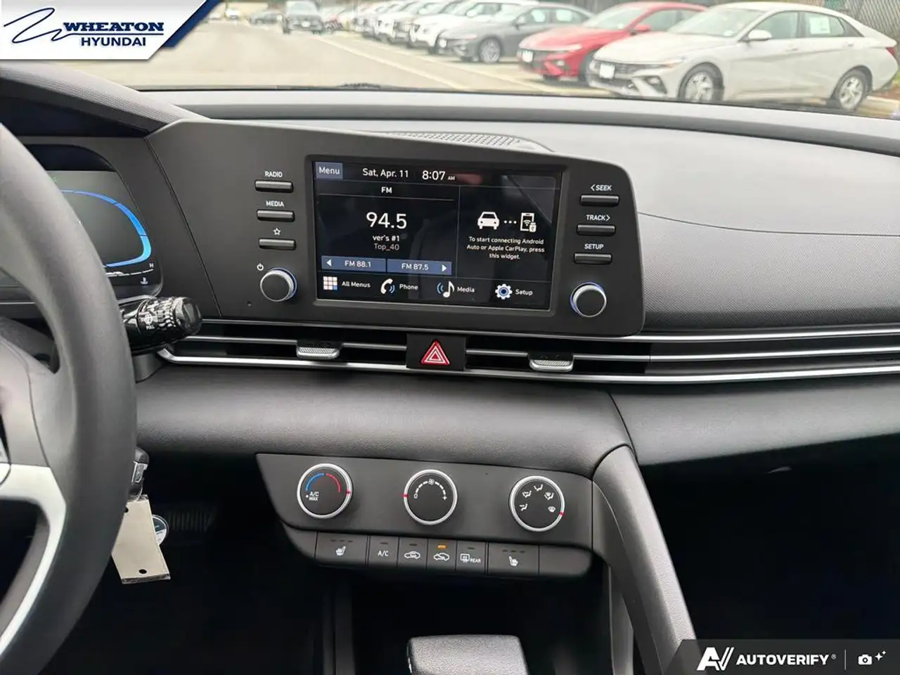 Hyundai ELANTRA снимка Hyundai ELANTRA