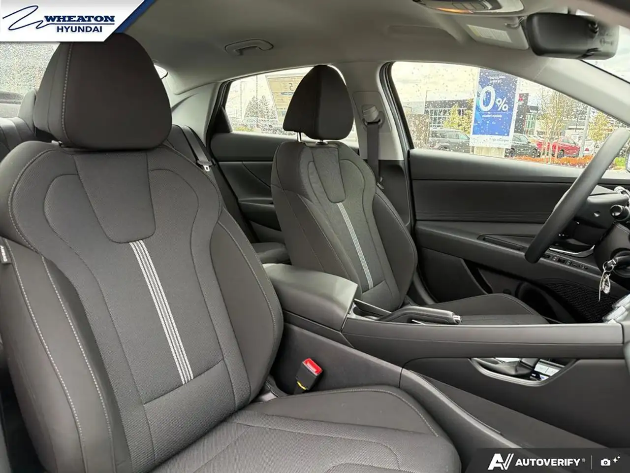 Hyundai ELANTRA снимка Hyundai ELANTRA