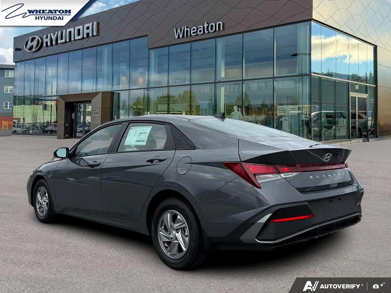 Hyundai ELANTRA снимка Hyundai ELANTRA