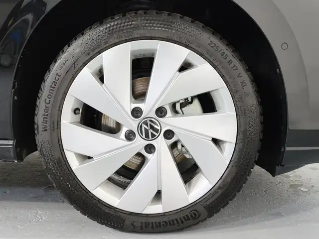 Volkswagen Golf view 15