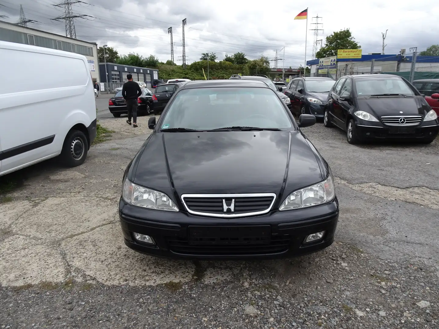 Honda Accord Accord 1.8i Klima 1. HAND Schwarz - 1