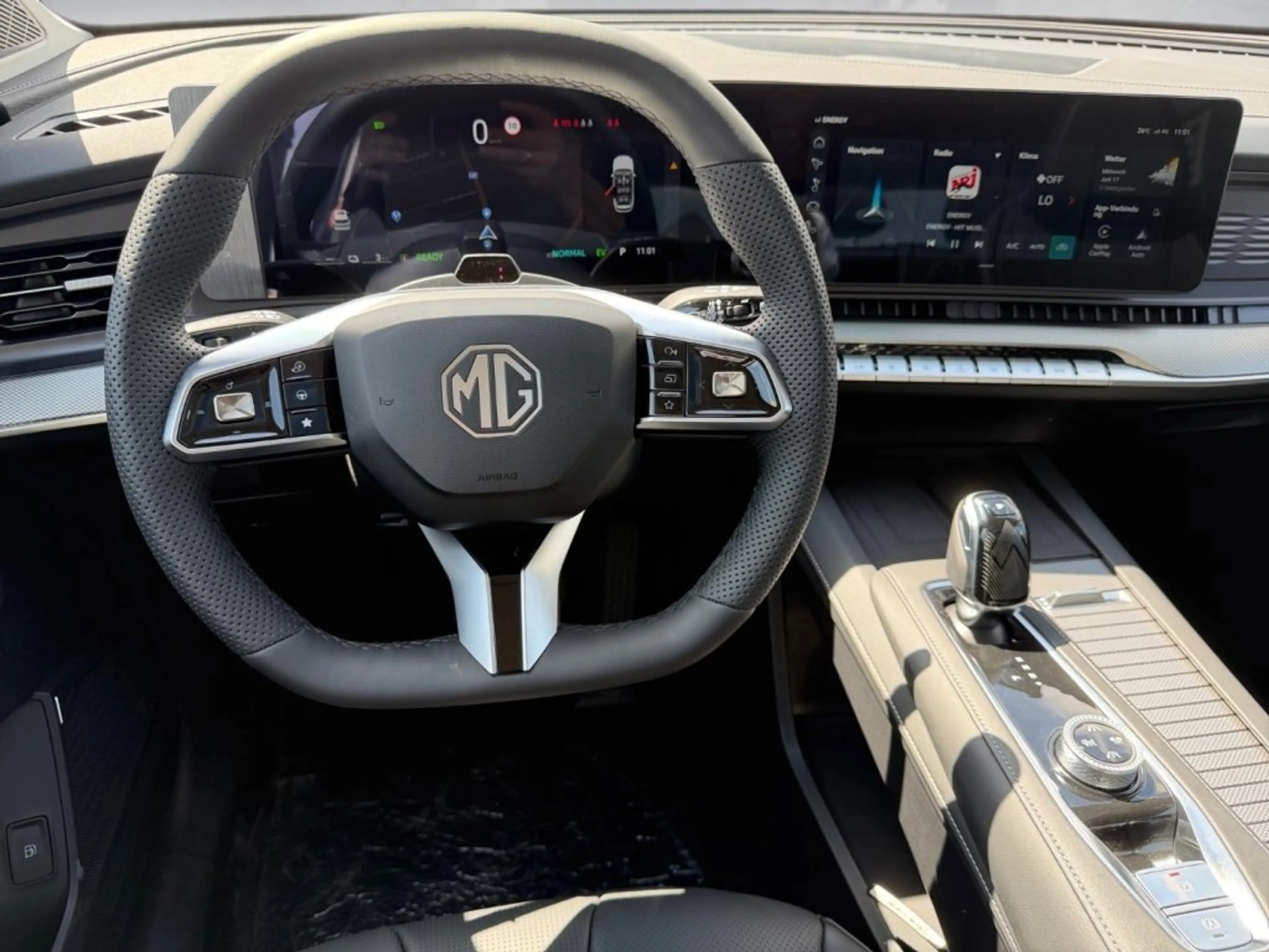 MG MGS9 Luxury PHEV — photo 10