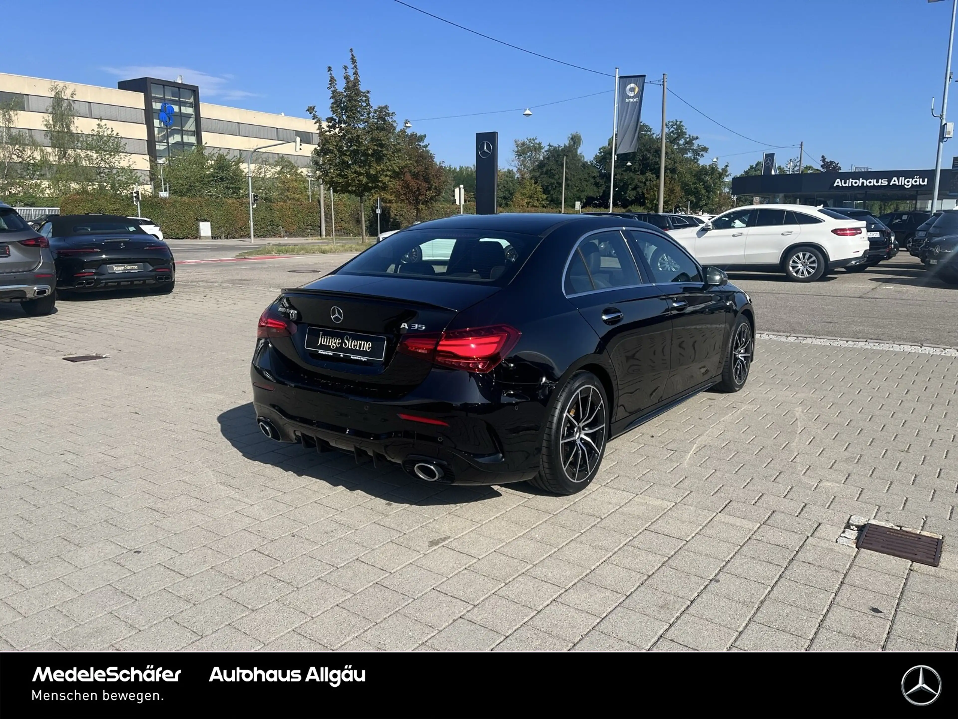 Mercedes-Benz A 35 AMG A 35 AMG 4M Limousine Fahr-Assi 360° Multibeam — photo 6