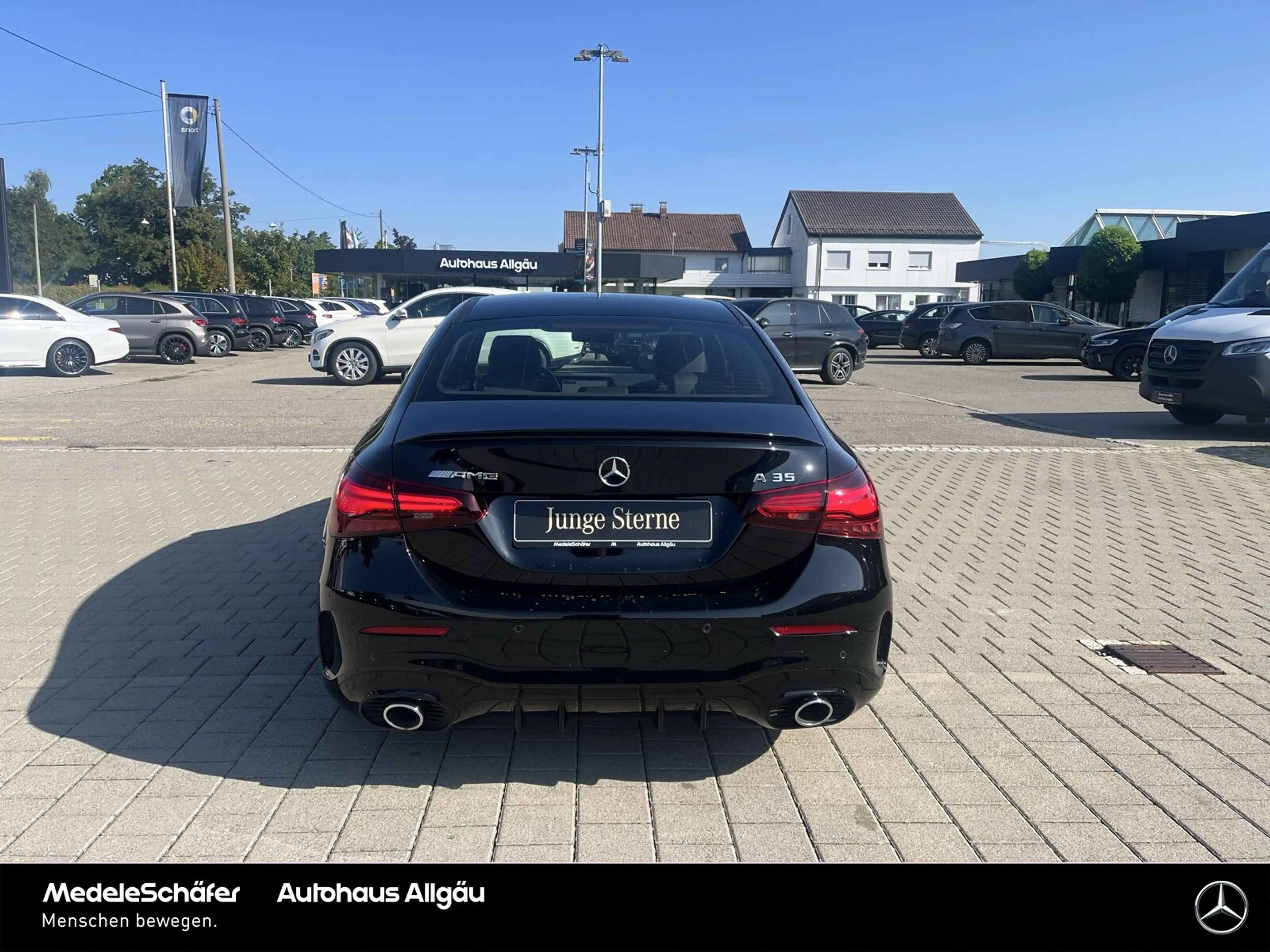 Mercedes-Benz A 35 AMG A 35 AMG 4M Limousine Fahr-Assi 360° Multibeam — photo 5
