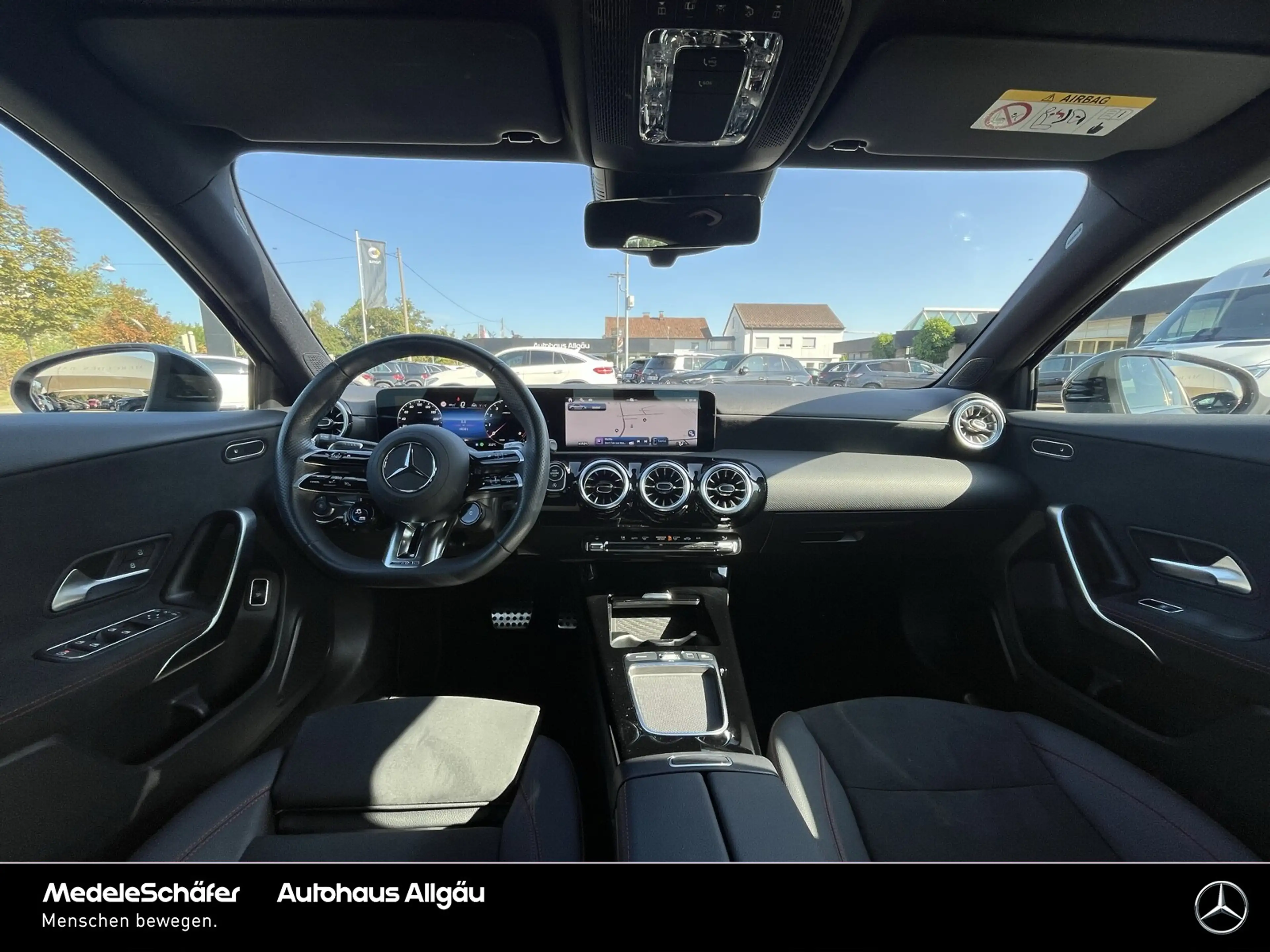 Mercedes-Benz A 35 AMG A 35 AMG 4M Limousine Fahr-Assi 360° Multibeam — photo 13