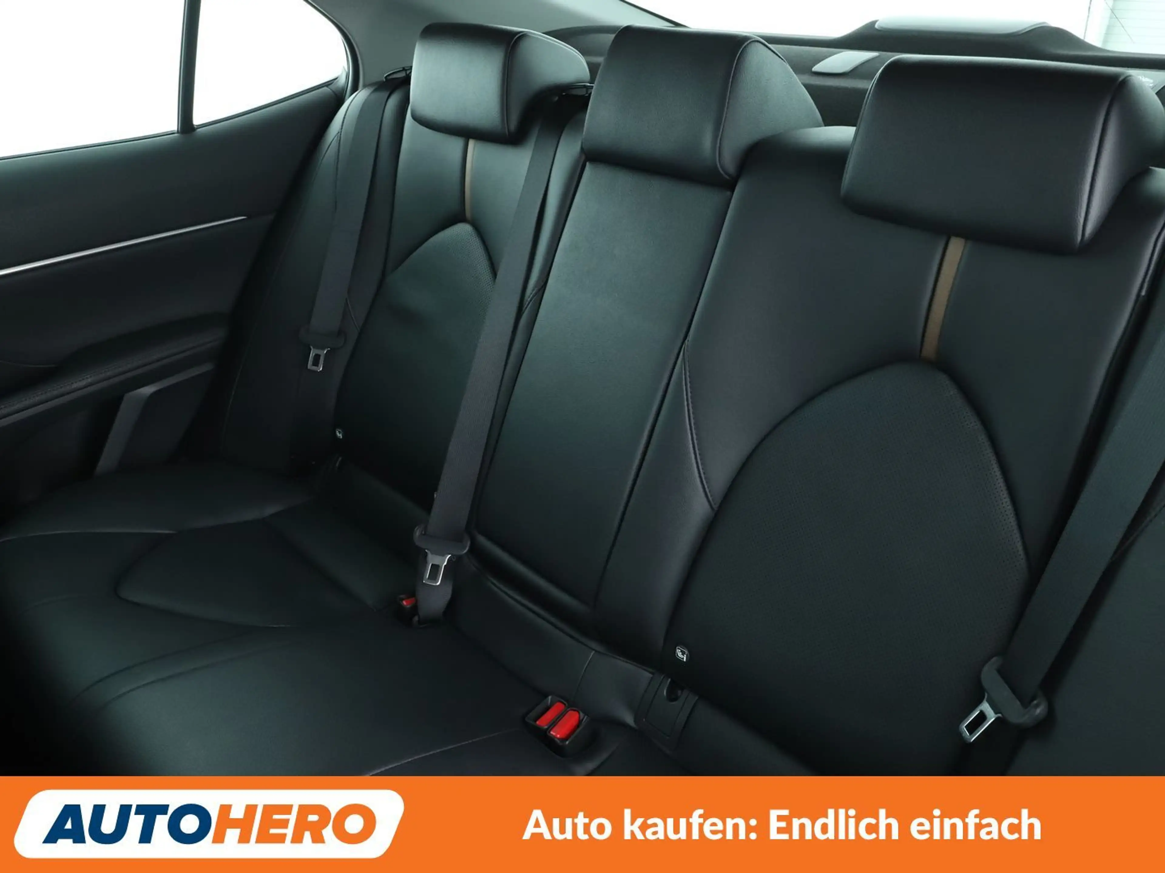 Toyota Camry 2.5 Hybrid Dynamic Aut*NAVI*ACC*CAM*PDC*SHZ* — photo 14