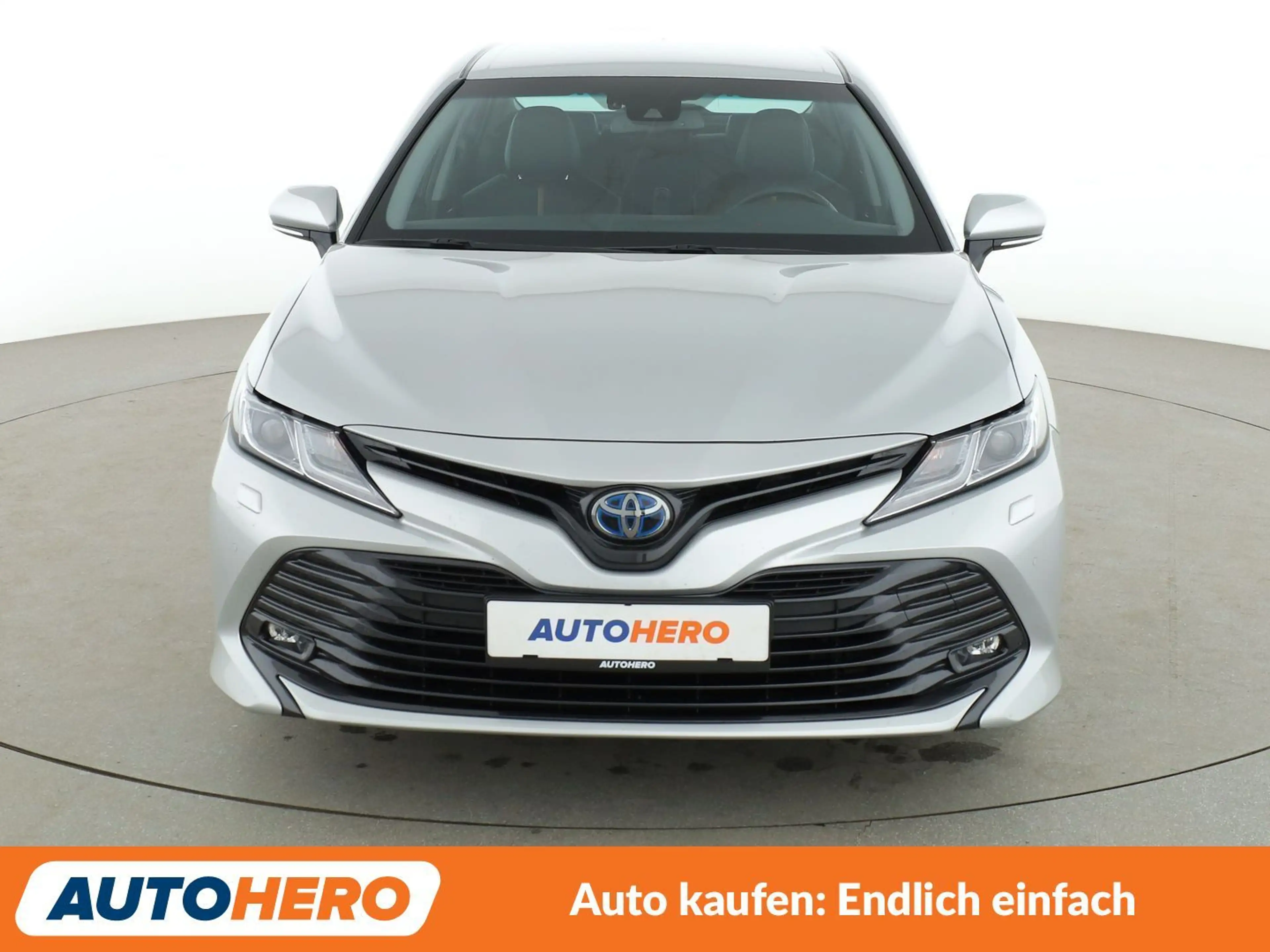 Toyota Camry 2.5 Hybrid Dynamic Aut*NAVI*ACC*CAM*PDC*SHZ* — photo 9