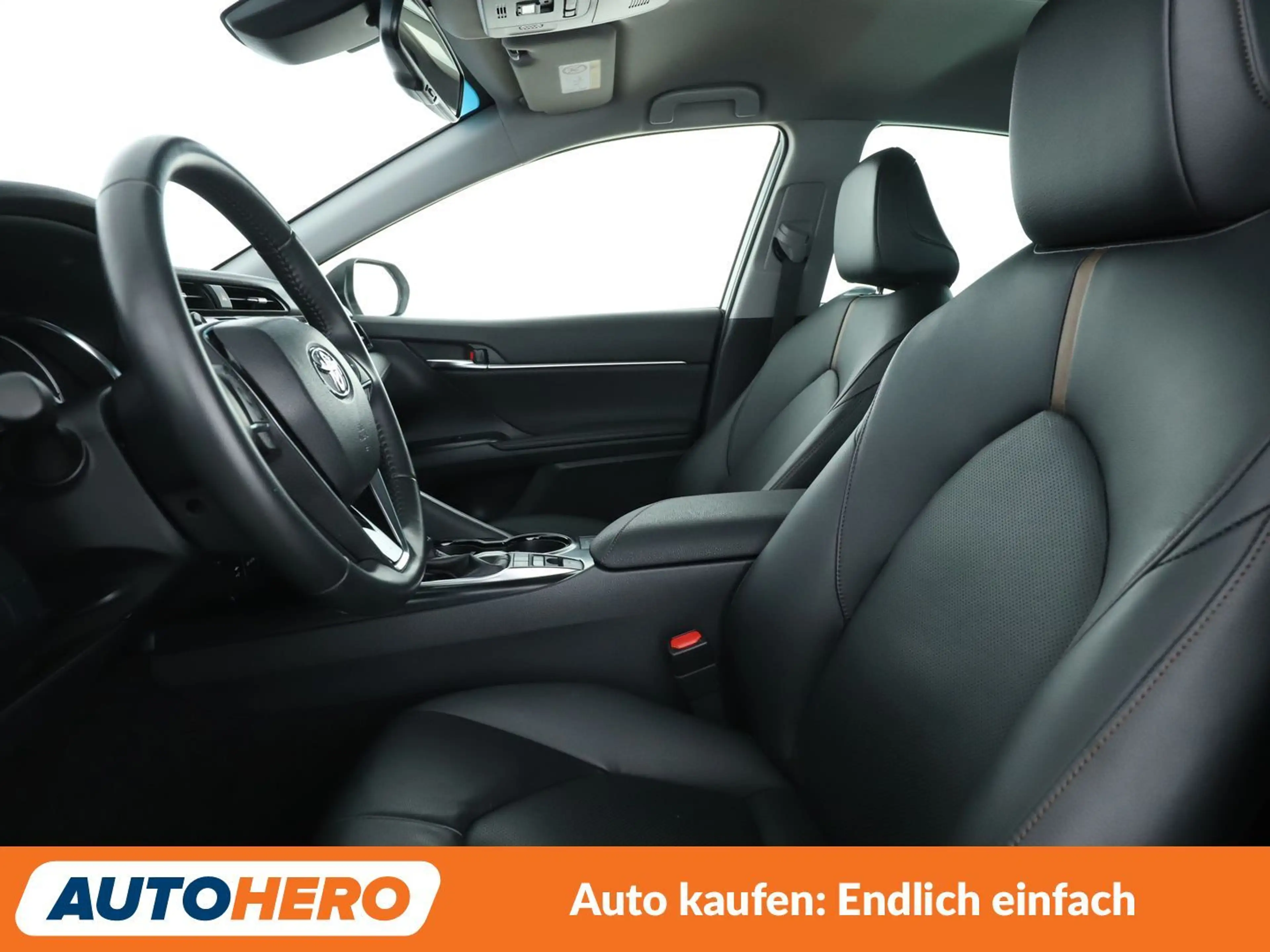 Toyota Camry 2.5 Hybrid Dynamic Aut*NAVI*ACC*CAM*PDC*SHZ* — photo 10