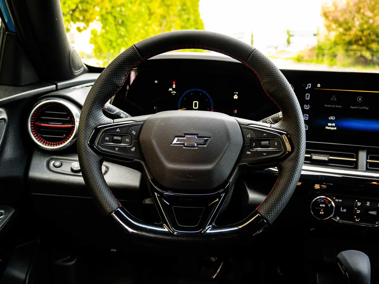 Chevrolet Trax снимка Chevrolet Trax