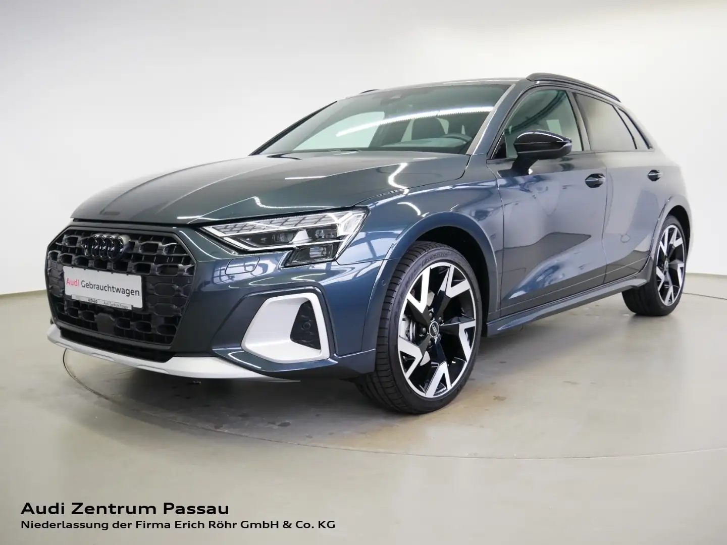 Audi A3 allstreet 35 TDI S tro. MATRIX HEAD-UP virt. Cock. Gris - 1