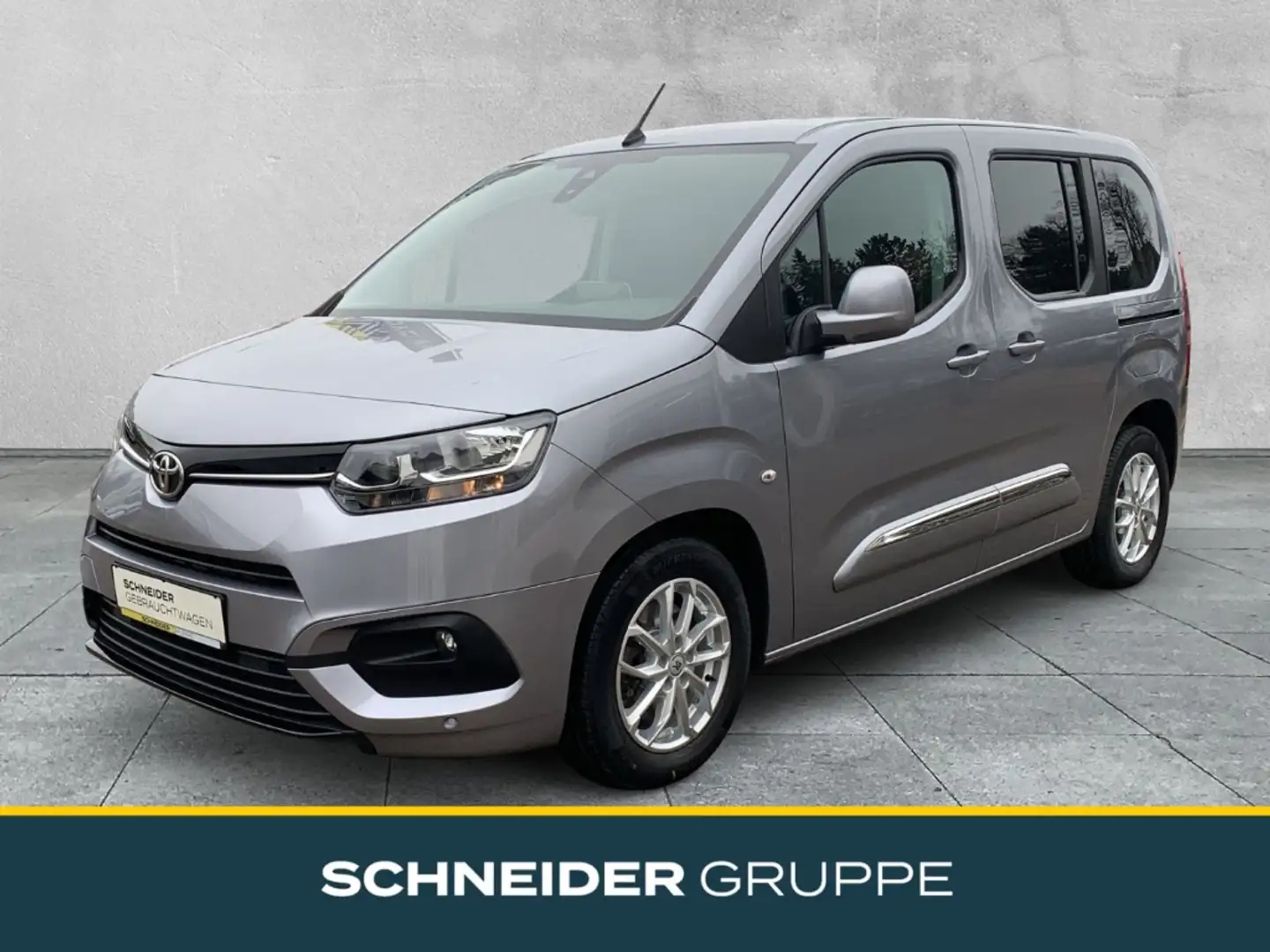 Toyota Proace City VERSO COMBI 1,2 PDC+KLIMA+AHK+SHZ Zilver - 1