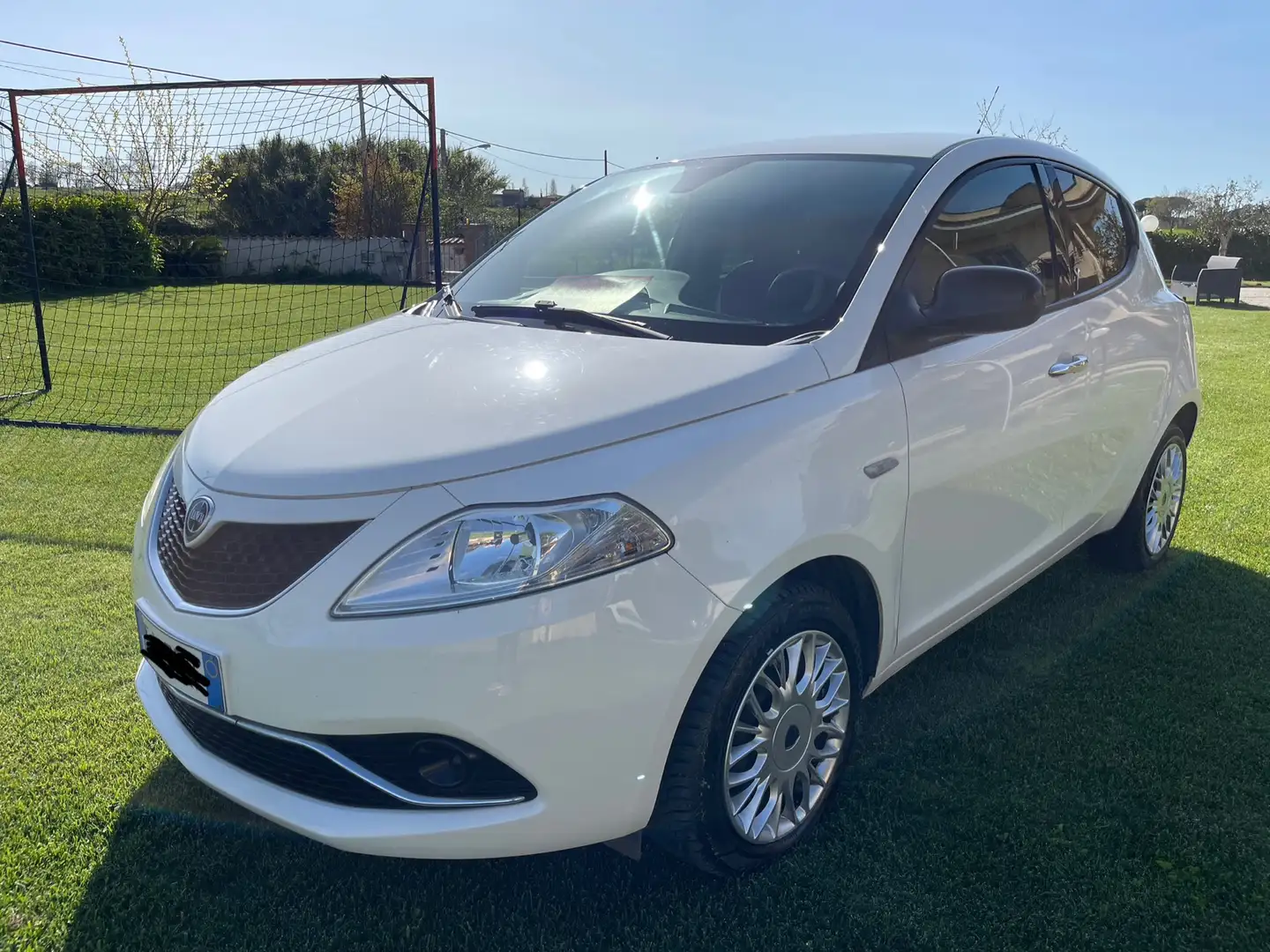 Lancia Ypsilon 1.3 mjt Gold s&s 95cv my16 - 1