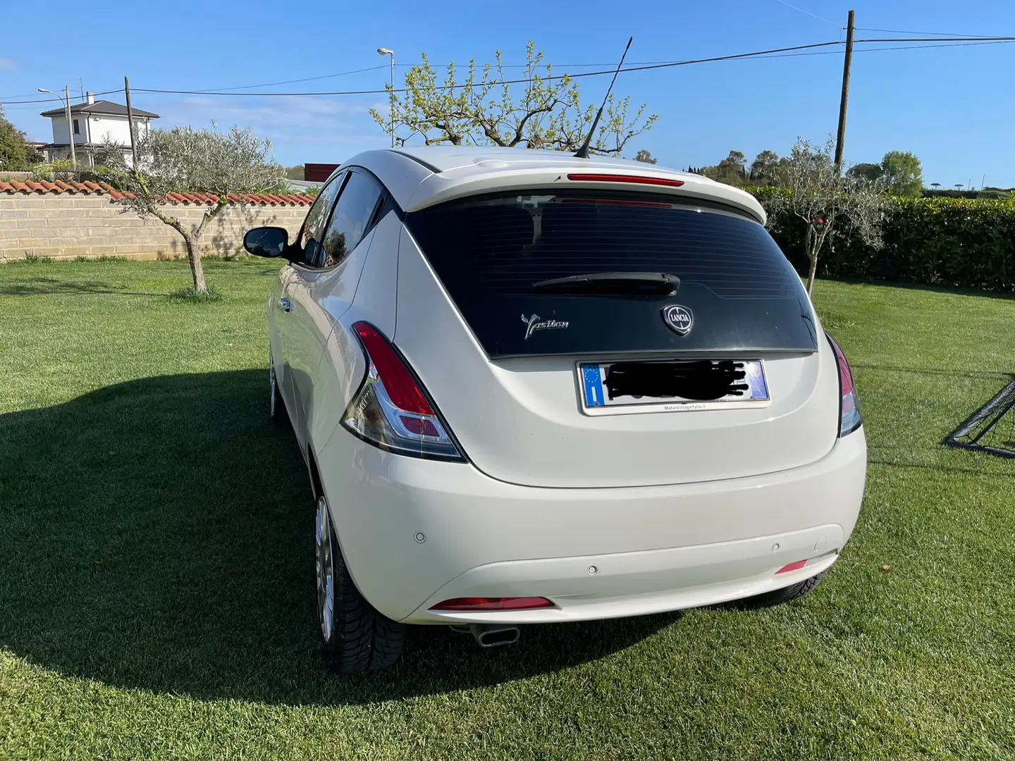 Lancia Ypsilon 1.3 mjt Gold s&s 95cv my16 - 2