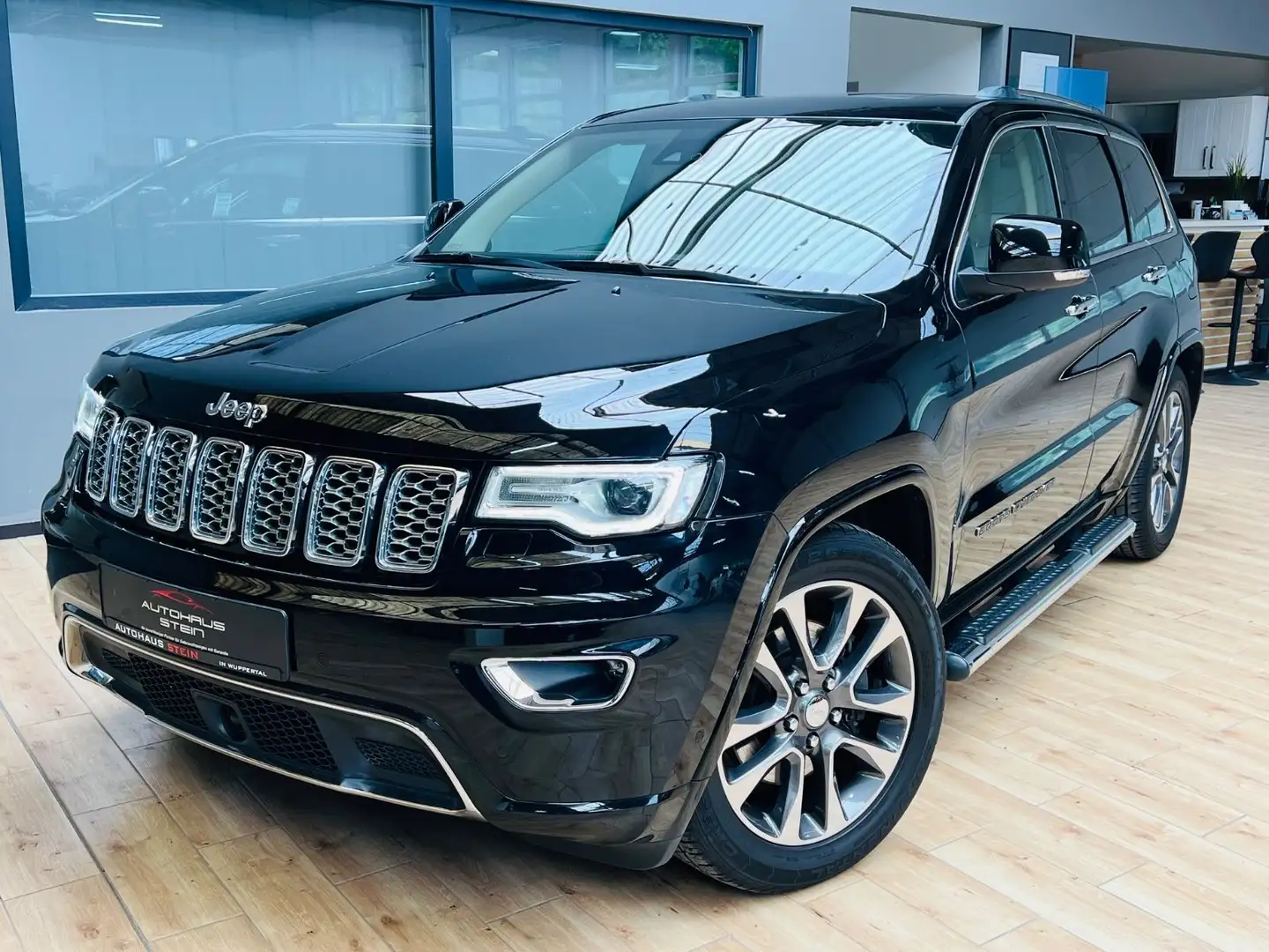 Jeep Grand Cherokee 3.0/ 4x4 / Leder / 1.Hand / Navi Schwarz - 1