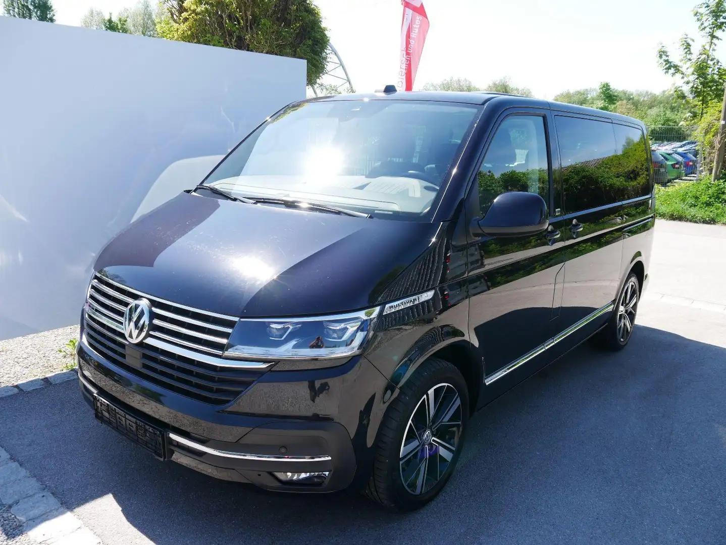 Volkswagen T6.1 Multivan 6.1 Generation SIX 4MOTION DSG *7-SITZE*STANDHE... Schwarz - 1