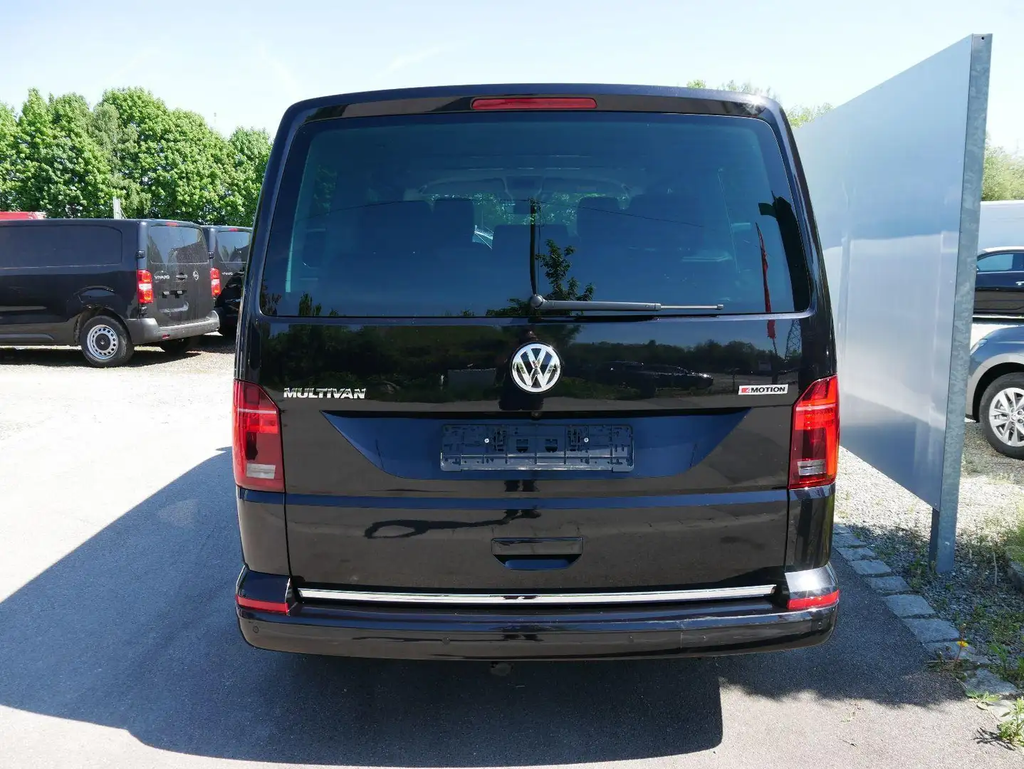 Volkswagen T6.1 Multivan 6.1 Generation SIX 4MOTION DSG *7-SITZE*STANDHE... Schwarz - 2