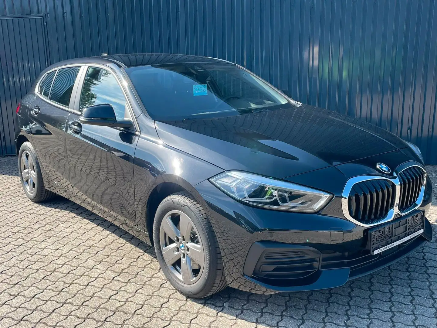 BMW 118 i 5-Türer/ HeadUp/elektr.Sitze/Komfortzugang Noir - 2