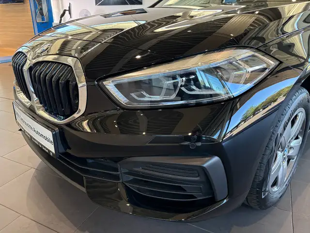 BMW 1 Series view 9
