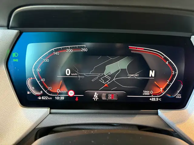 BMW 1 Series view 22