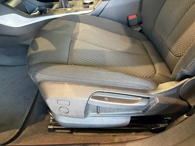 BMW 1 Series view 19