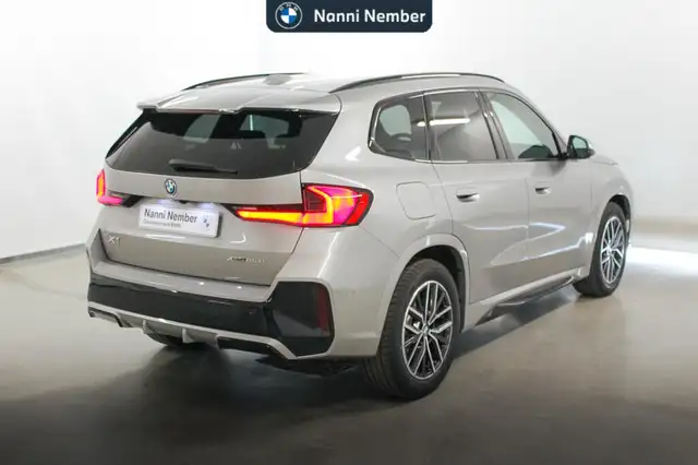 BMW X1 view 3