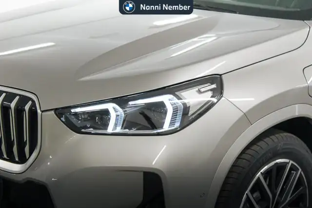 BMW X1 view 5