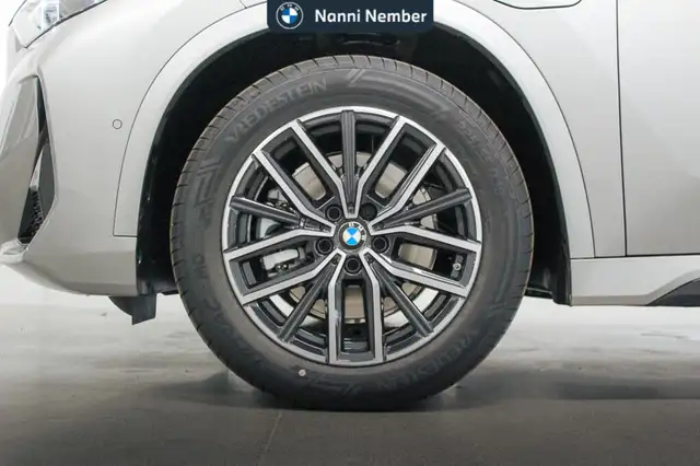BMW X1 view 7