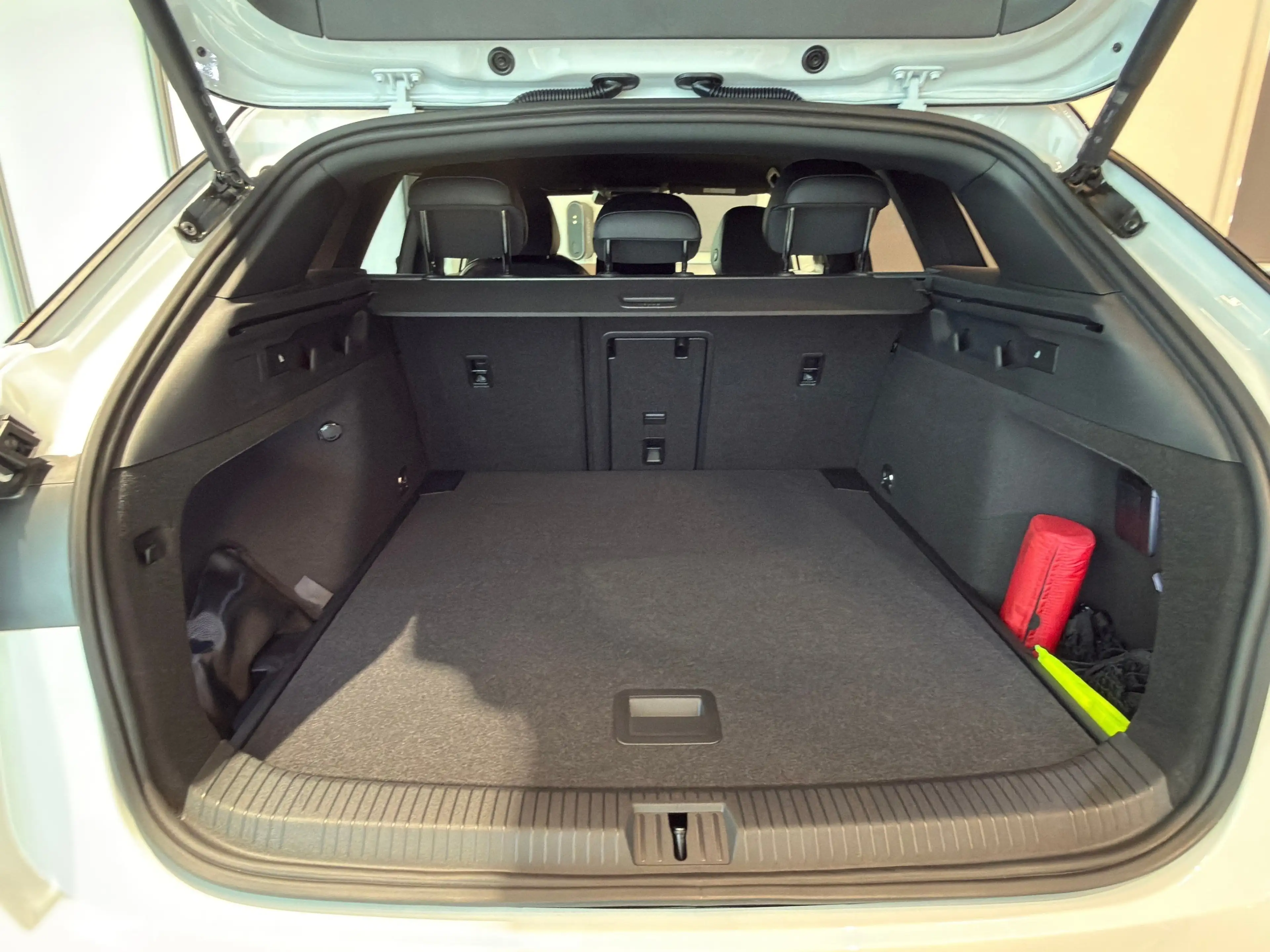 Volkswagen ID.7 Tourer Pro S 210 kW (286 PS) 86 kWh 1-Gang-Automat — photo 14