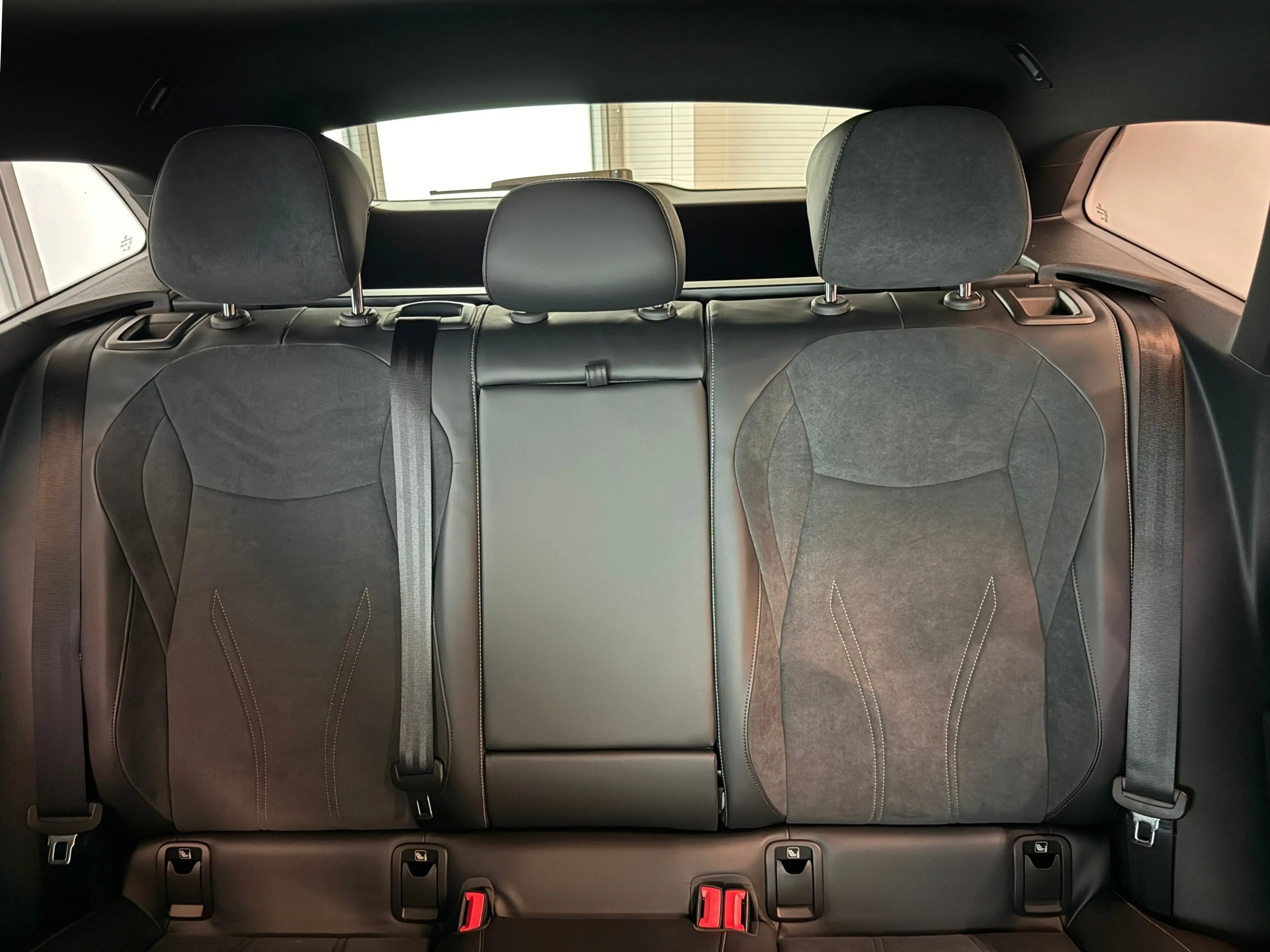 Volkswagen ID.7 Tourer Pro S 210 kW (286 PS) 86 kWh 1-Gang-Automat — photo 12