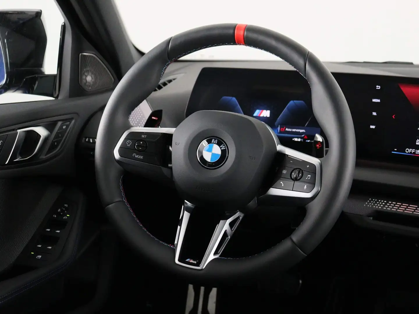 BMW 135 1 Serie M135 xDrive M Sport Pro Blauw - 2