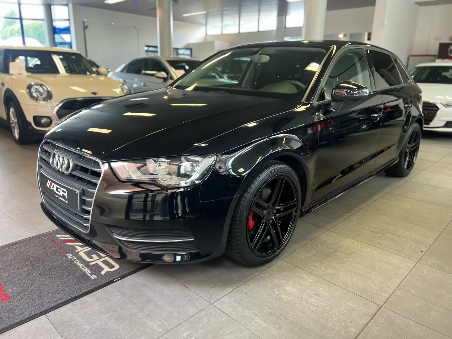Audi A3 1.6 TDi full black ✅ Zwart - 2