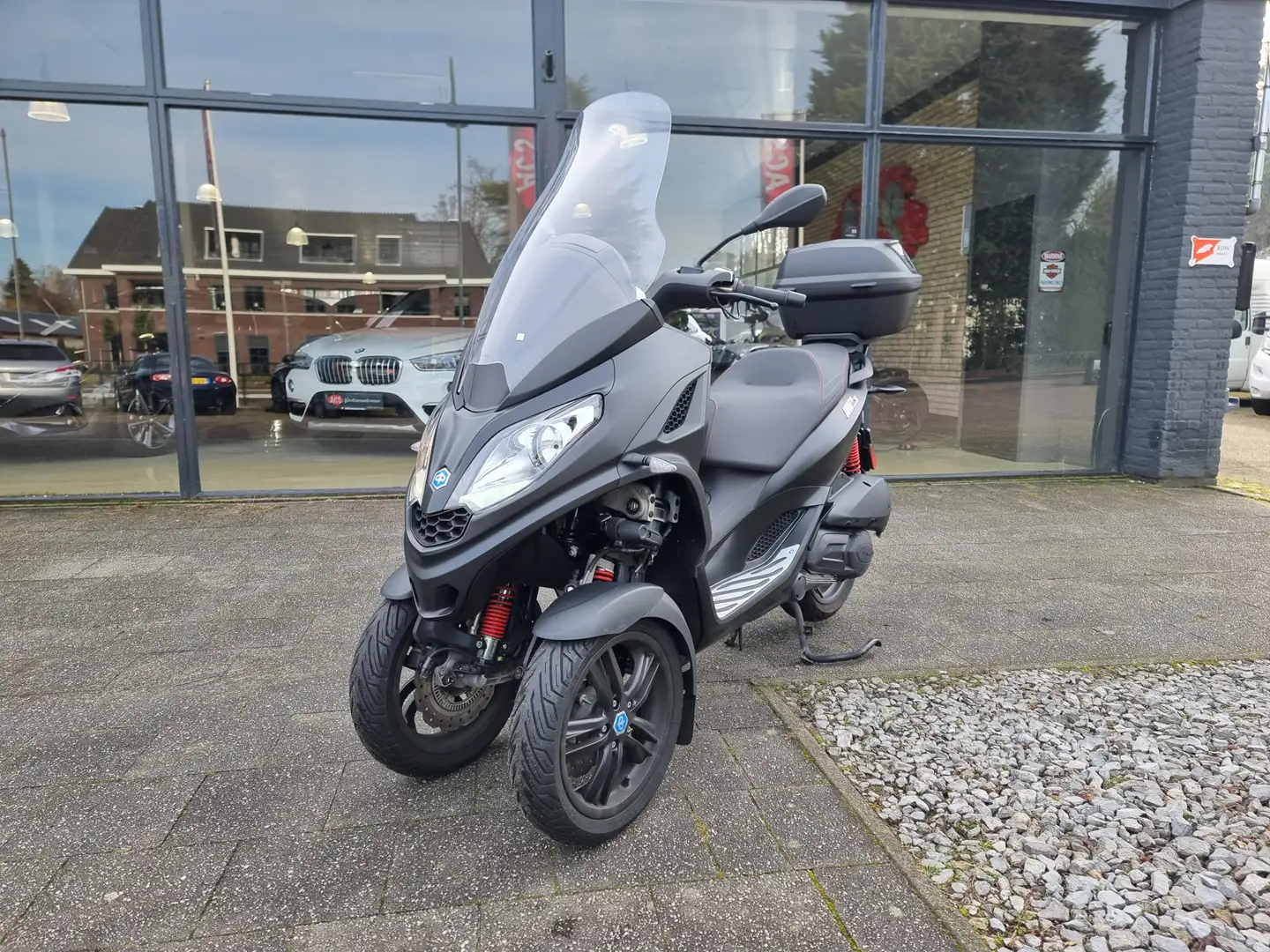 Piaggio MP3 300 HPE Sport Grigio - 2