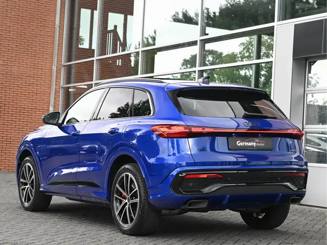 Audi Q5 view 7