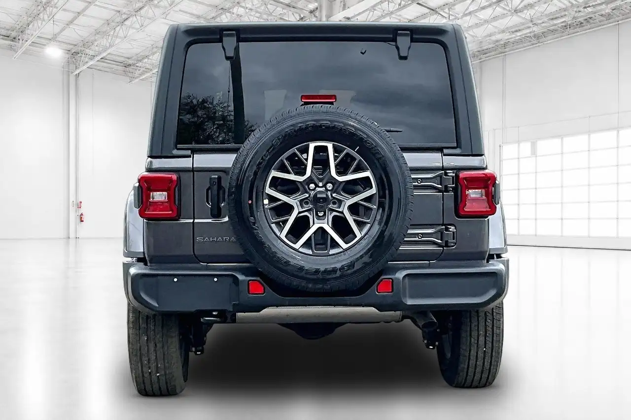 Jeep Wrangler снимка Jeep Wrangler