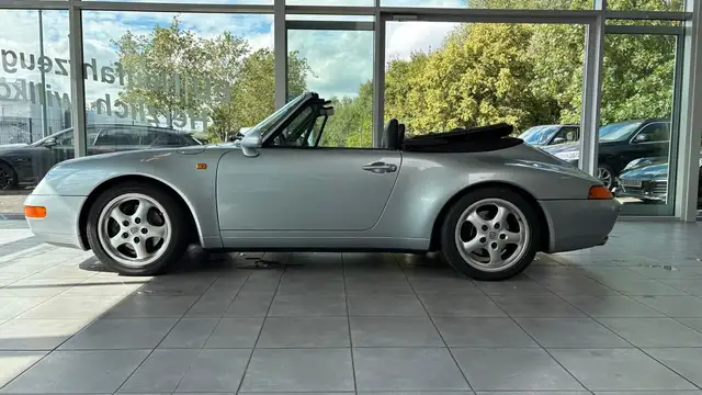Porsche 993 view 8