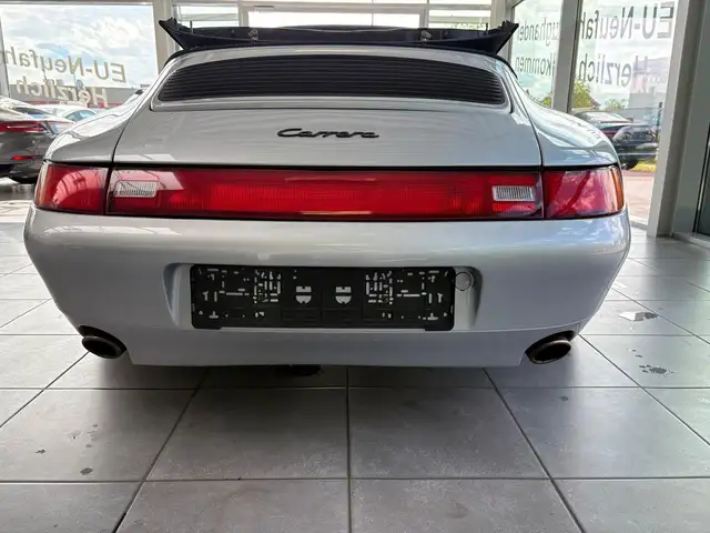 Porsche 993 view 9