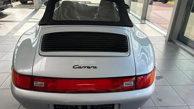 Porsche 993 view 5