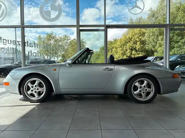 Porsche 993 view 10