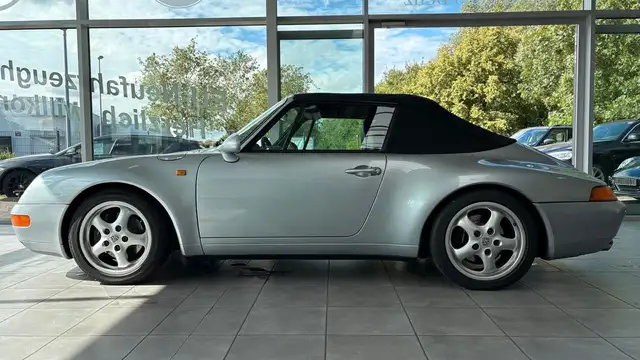 Porsche 993 view 11